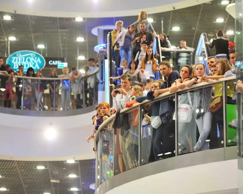 Agora Galleri 03