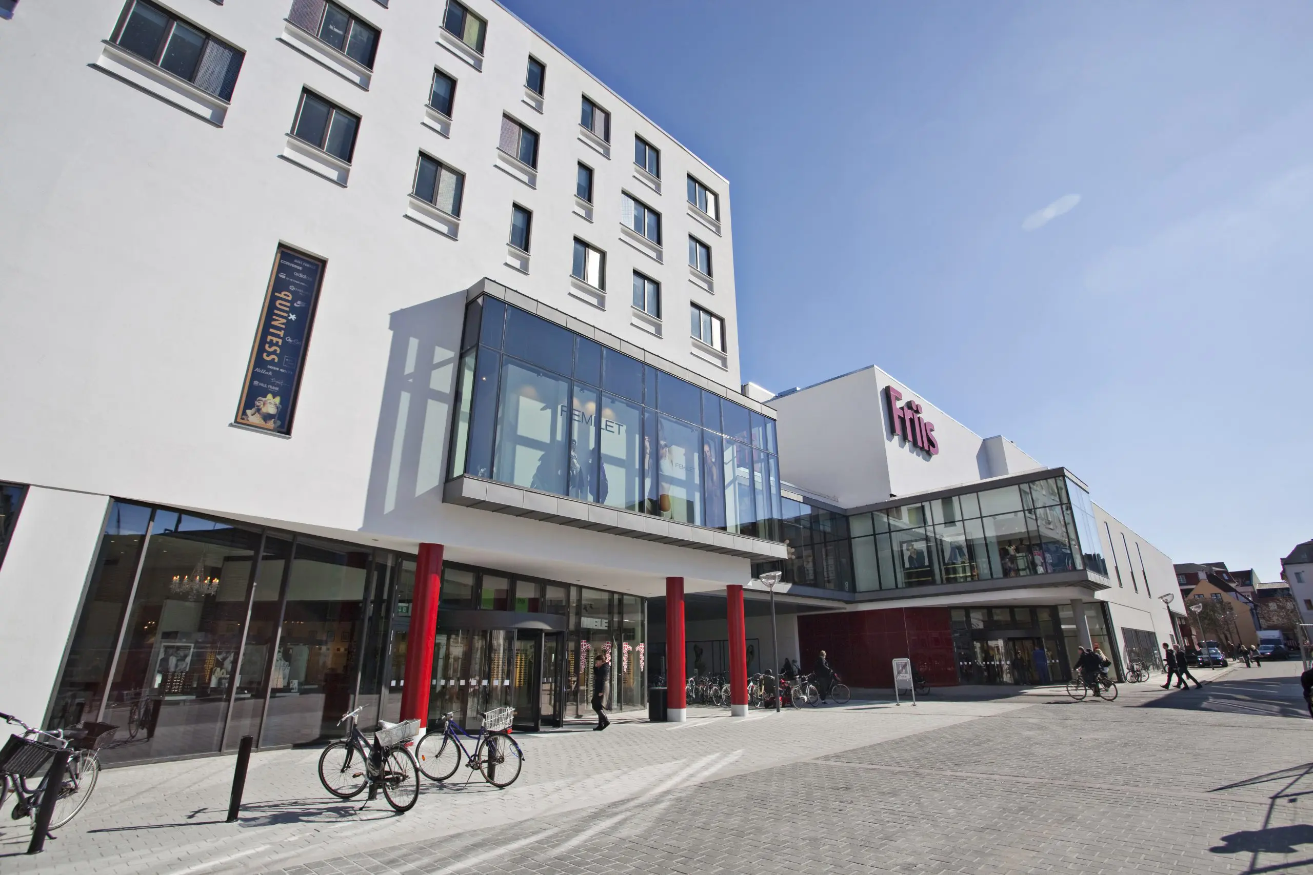 Friis Shopping facade