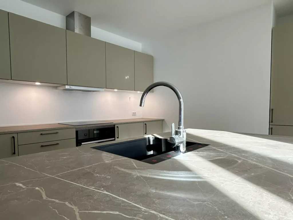 79b7674b6e681b9a98fcb2c2b10b8aaf (1)